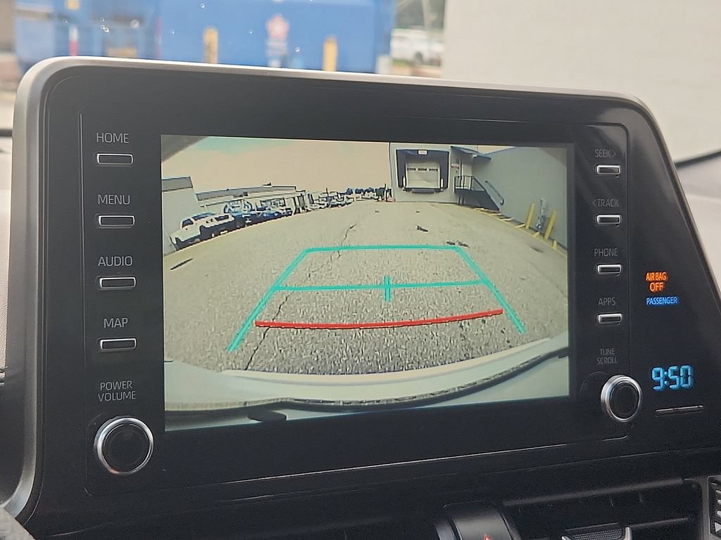Used 2019 Toyota C-HR LE FWD image 12