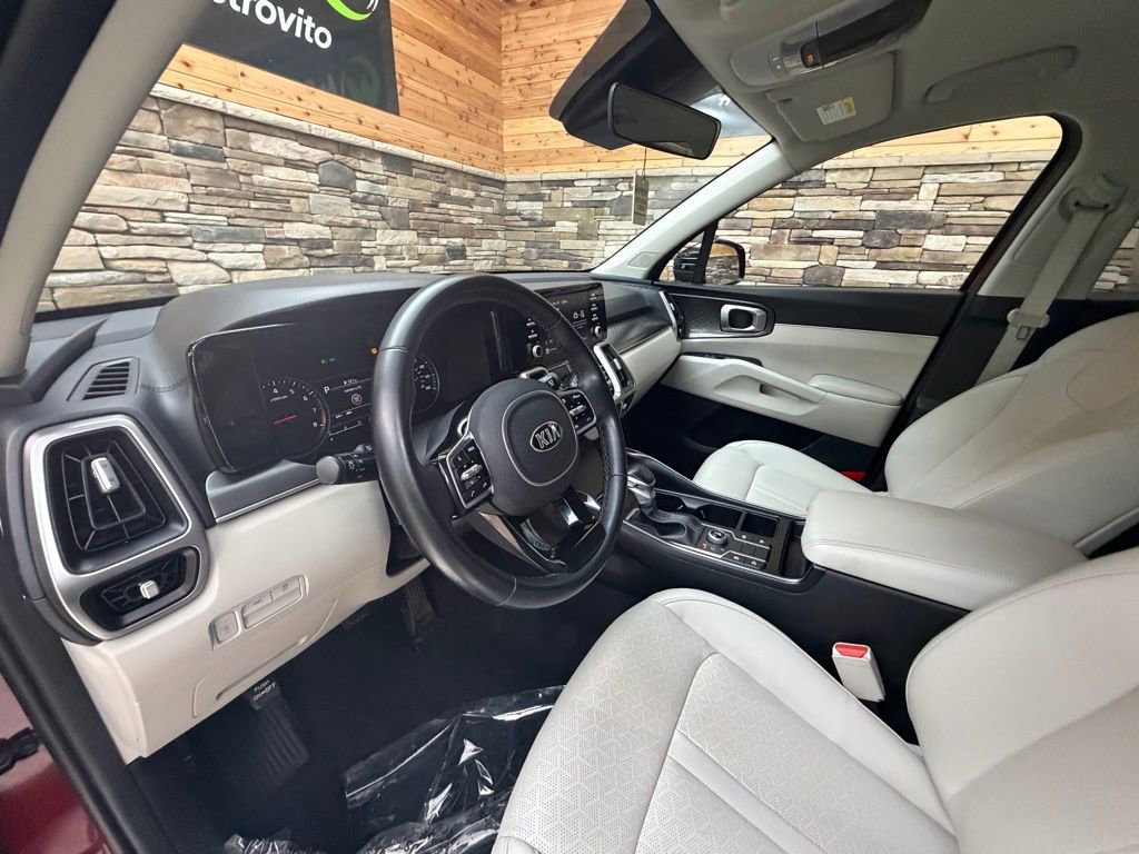 Used 2021 Kia Sorento S image 10