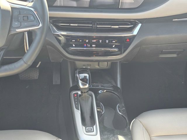 Used 2025 Buick Envista Avenir image 17