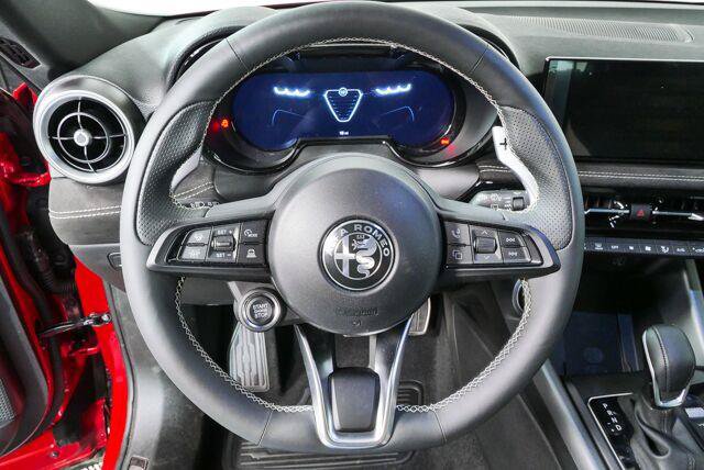 New 2026 Alfa Romeo Tonale w/ Active Assist Package AWD/4WD image 11