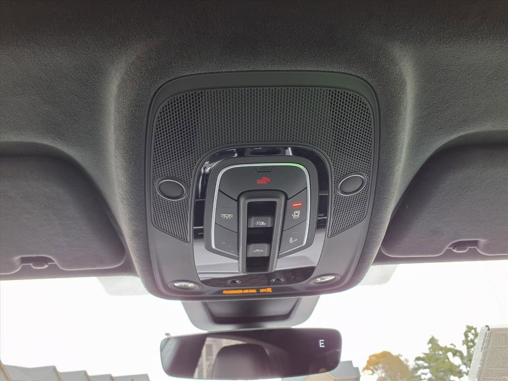 Used 2025 Audi RS Q8 performance image 29