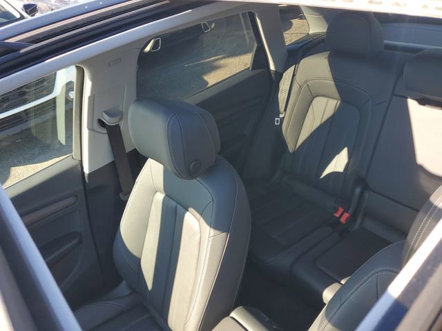 Used 2024 Audi Q5 2.0T Premium w/ Convenience Package image 36