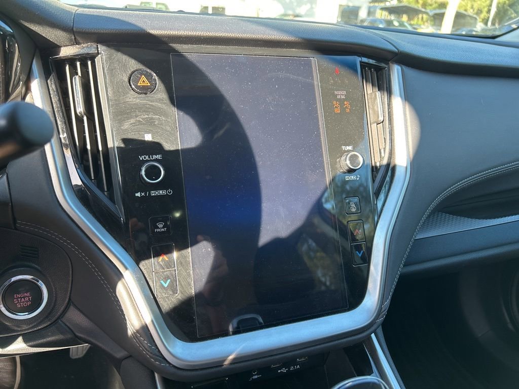 Used 2022 Subaru Outback Premium image 9