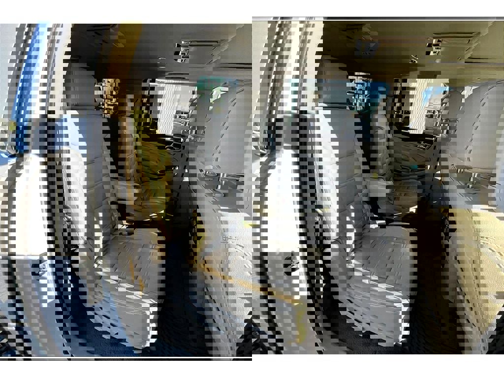 Used 2019 GMC Yukon XL Denali w/ Denali Ultimate Package image 30