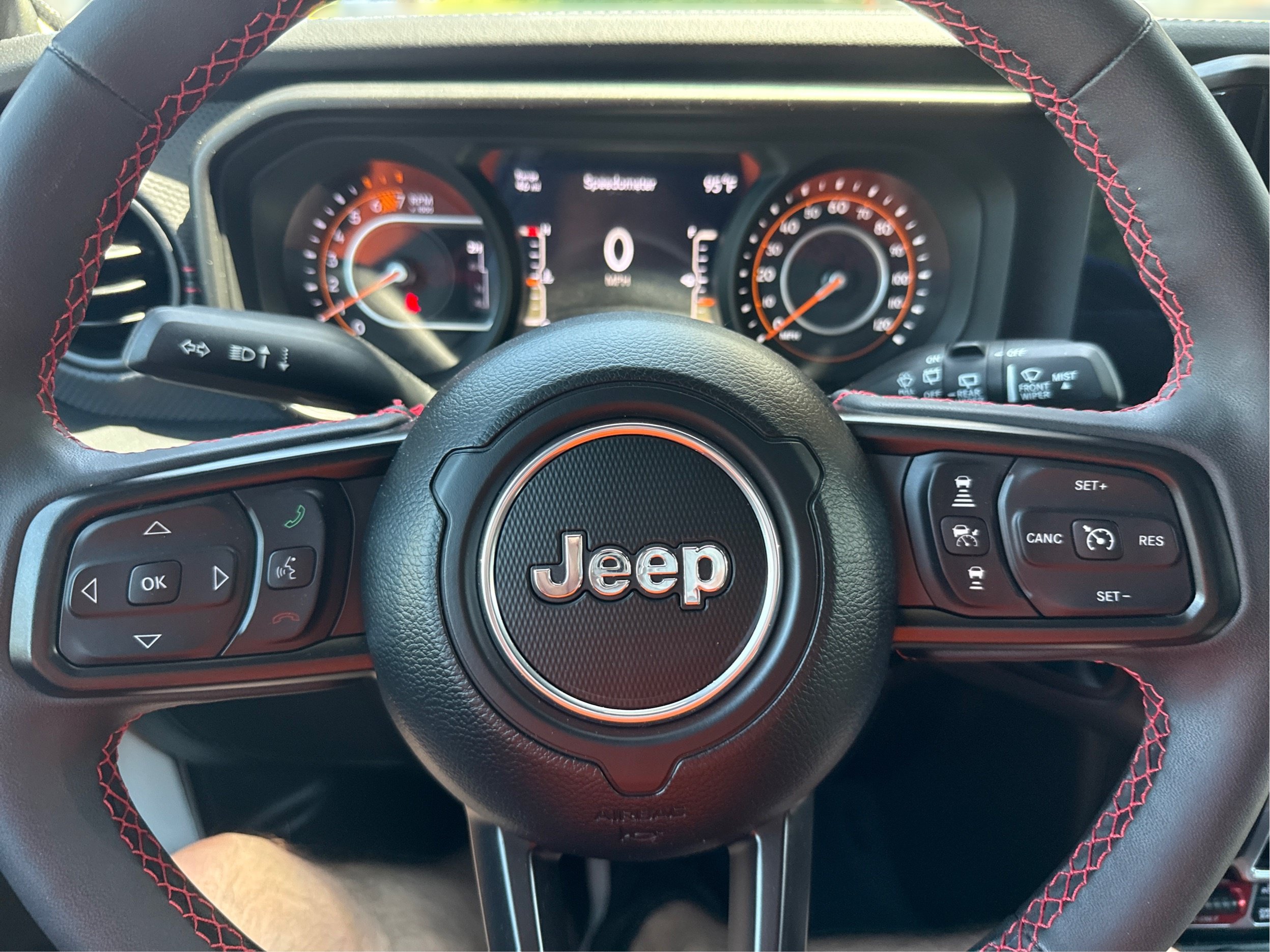 Used 2024 Jeep Wrangler Unlimited Rubicon w/ Technology Group AWD/4WD image 21