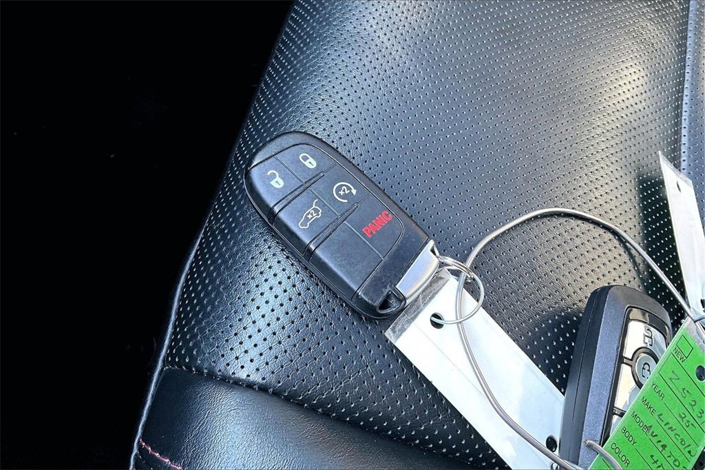 Used 2022 Dodge Durango R/T w/ Blacktop Package image 12