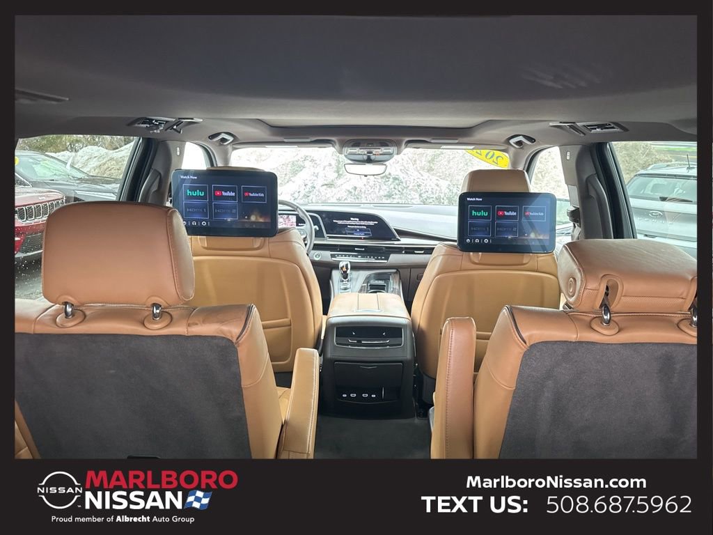 Used 2022 Cadillac Escalade Premium Luxury w/ Performance Package image 21