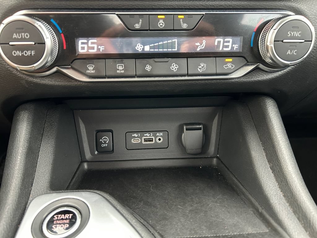 Used 2025 Nissan Sentra SV w/ All-Weather Package FWD image 27