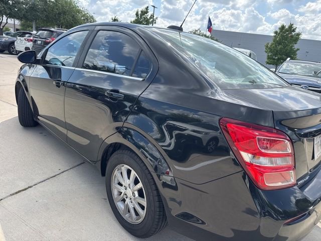 Used 2017 Chevrolet Sonic LT image 4