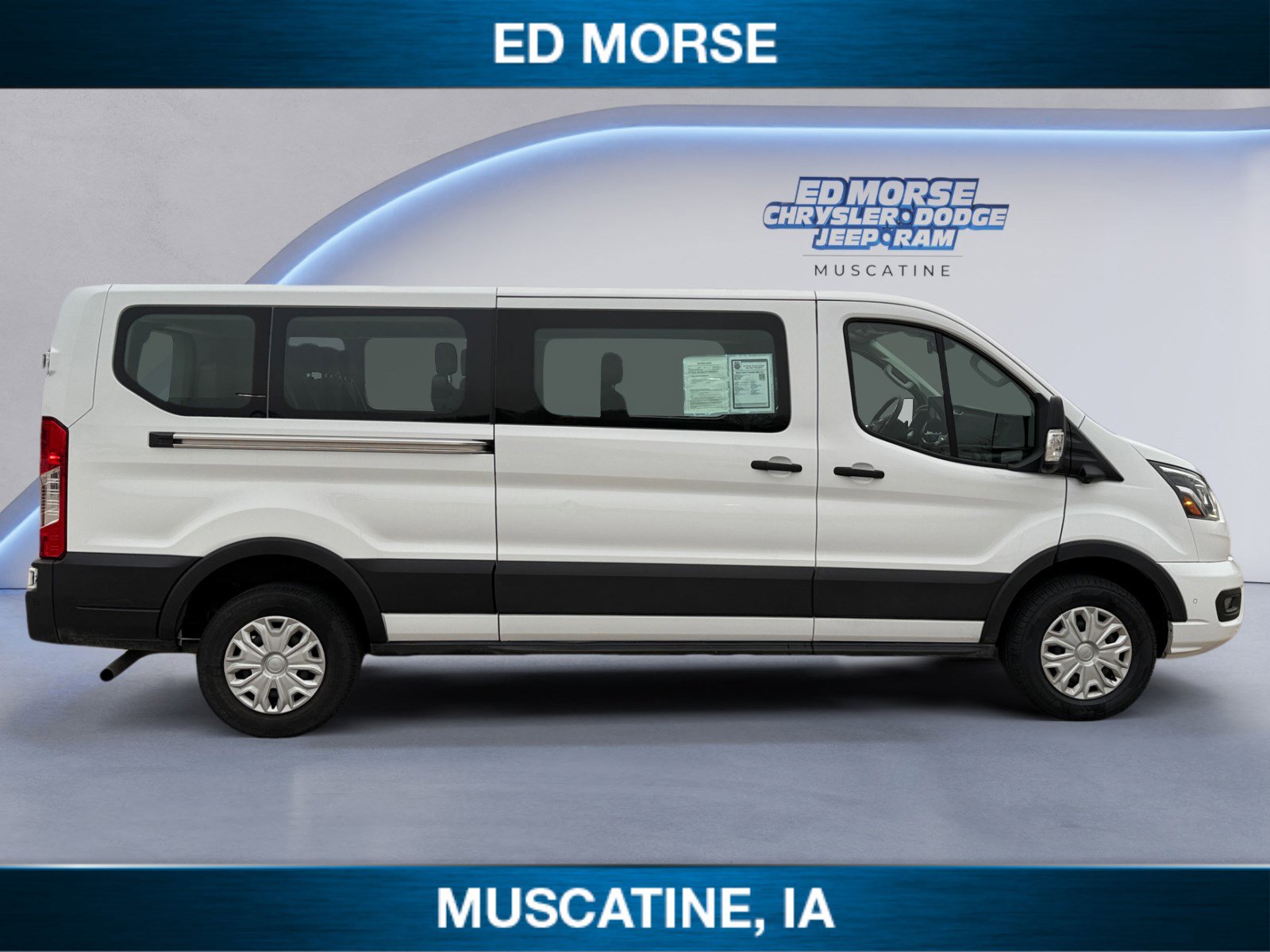 Used 2023 Ford Transit 350 XLT image 6