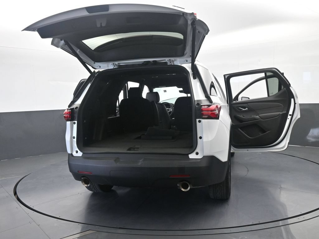 Used 2023 Chevrolet Traverse RS FWD image 84
