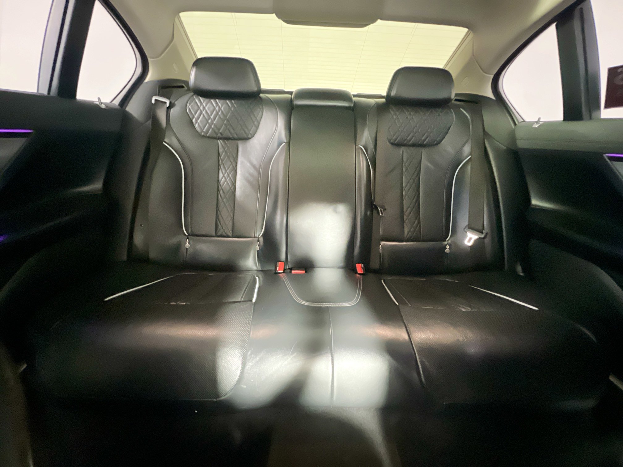 Used 2022 BMW 740i xDrive w/ Premium Package image 33