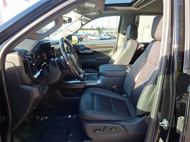 Used 2024 Chevrolet Silverado 1500 LT Trail Boss w/ LT Trail Boss Premium Package image 10