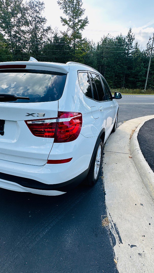 Used 2017 BMW X3 sDrive28i image 7