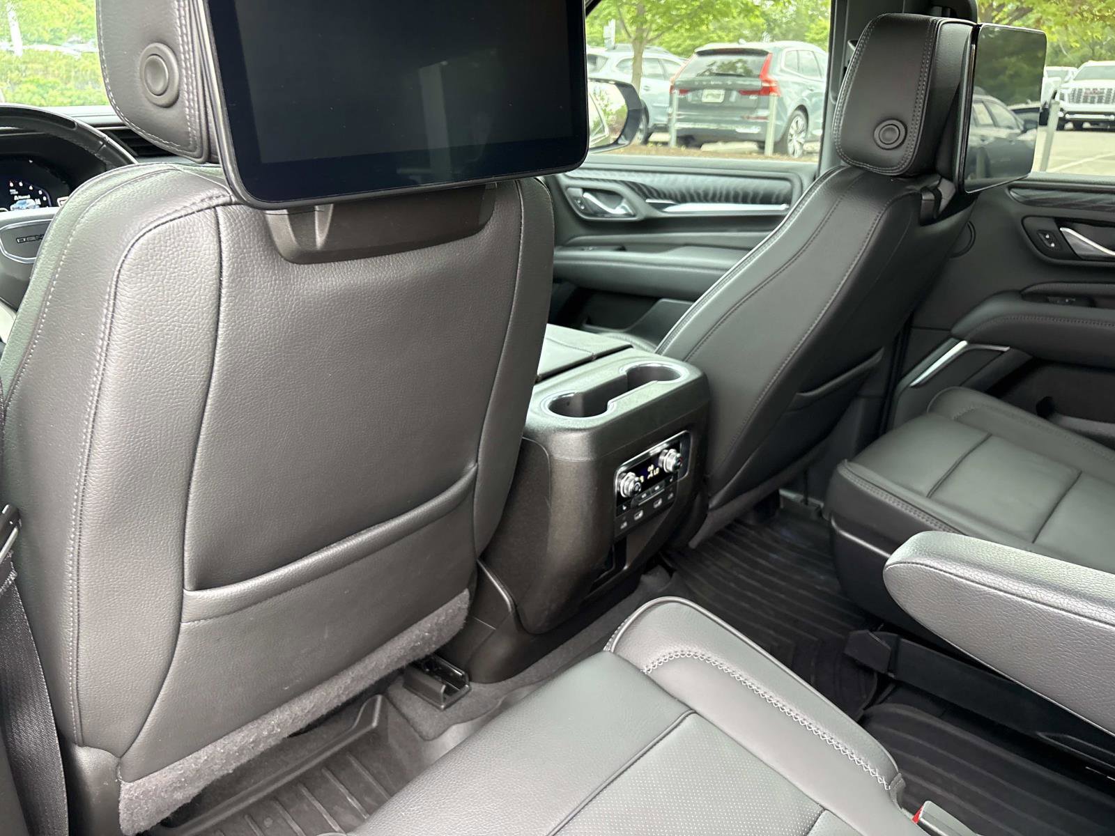 Certified 2024 GMC Yukon Denali w/ Advanced Technology Package AWD/4WD image 30