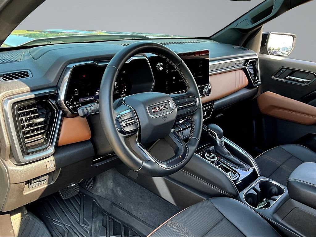 Used 2025 GMC Canyon AT4 AWD/4WD image 20