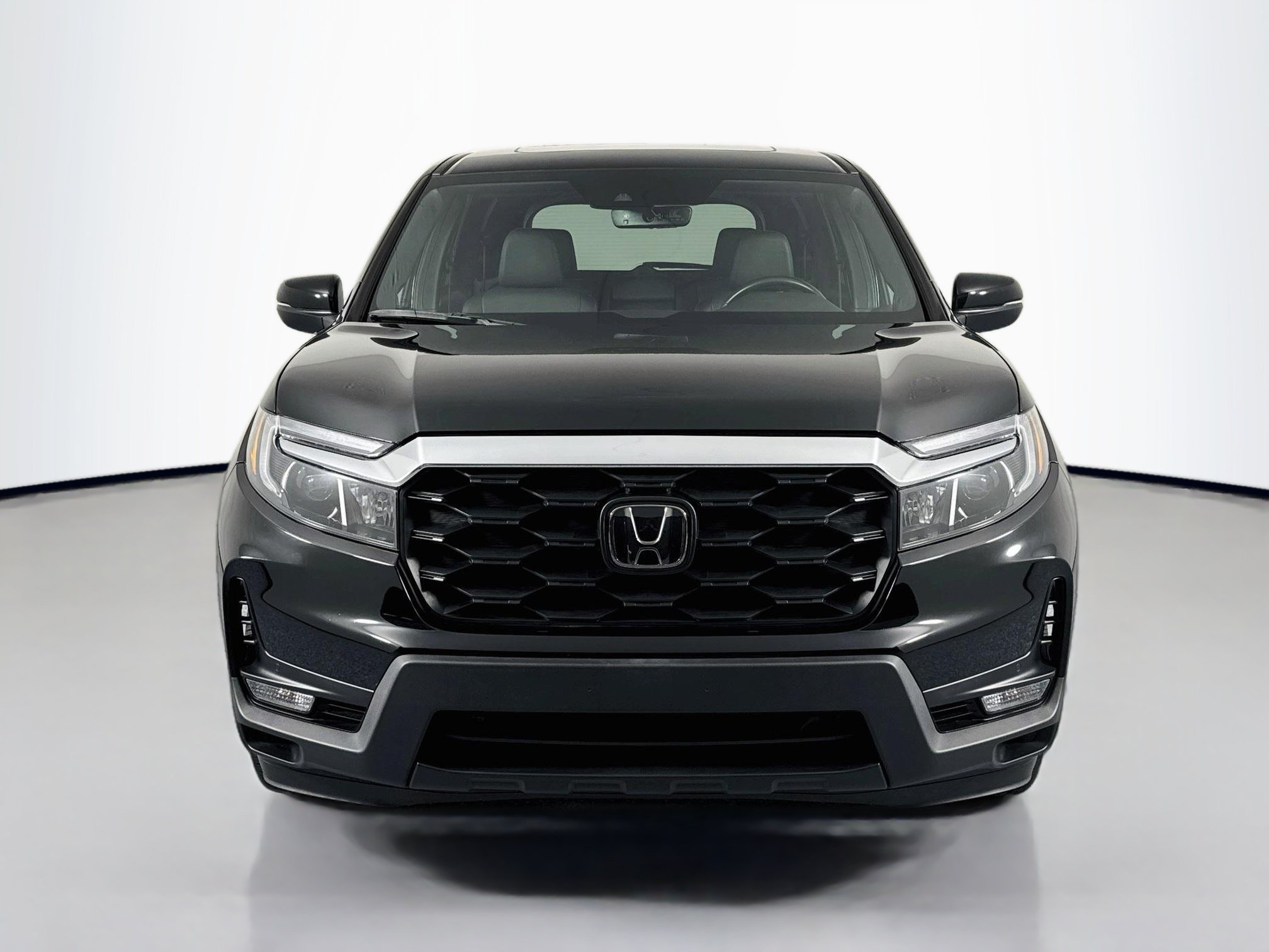 Certified 2023 Honda Passport EX-L image 2
