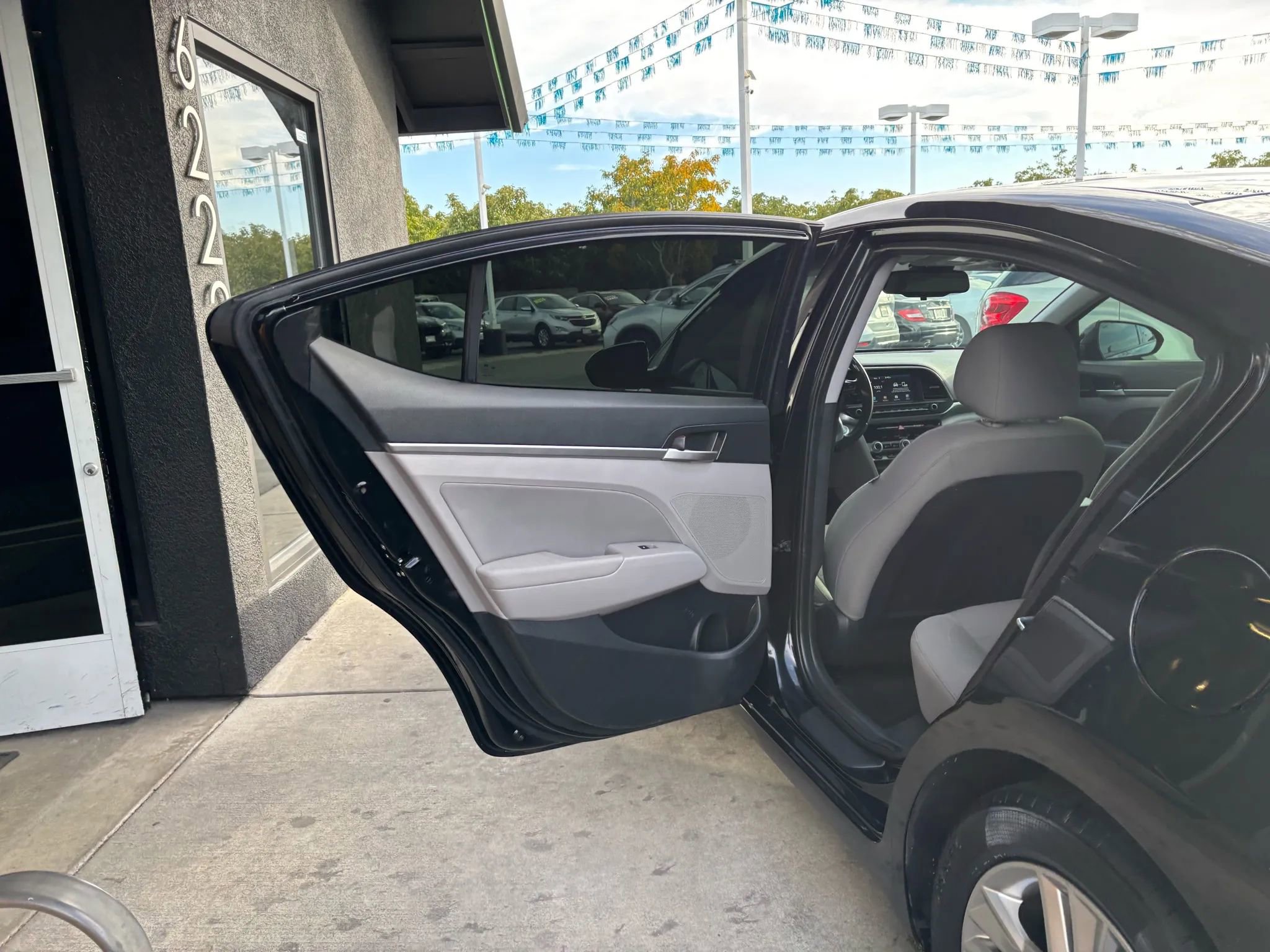 Used 2020 Hyundai Elantra Value Edition w/ Cargo Package (C1) image 5