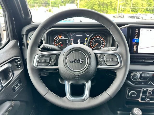 New 2025 Jeep Wrangler Sahara AWD/4WD image 13