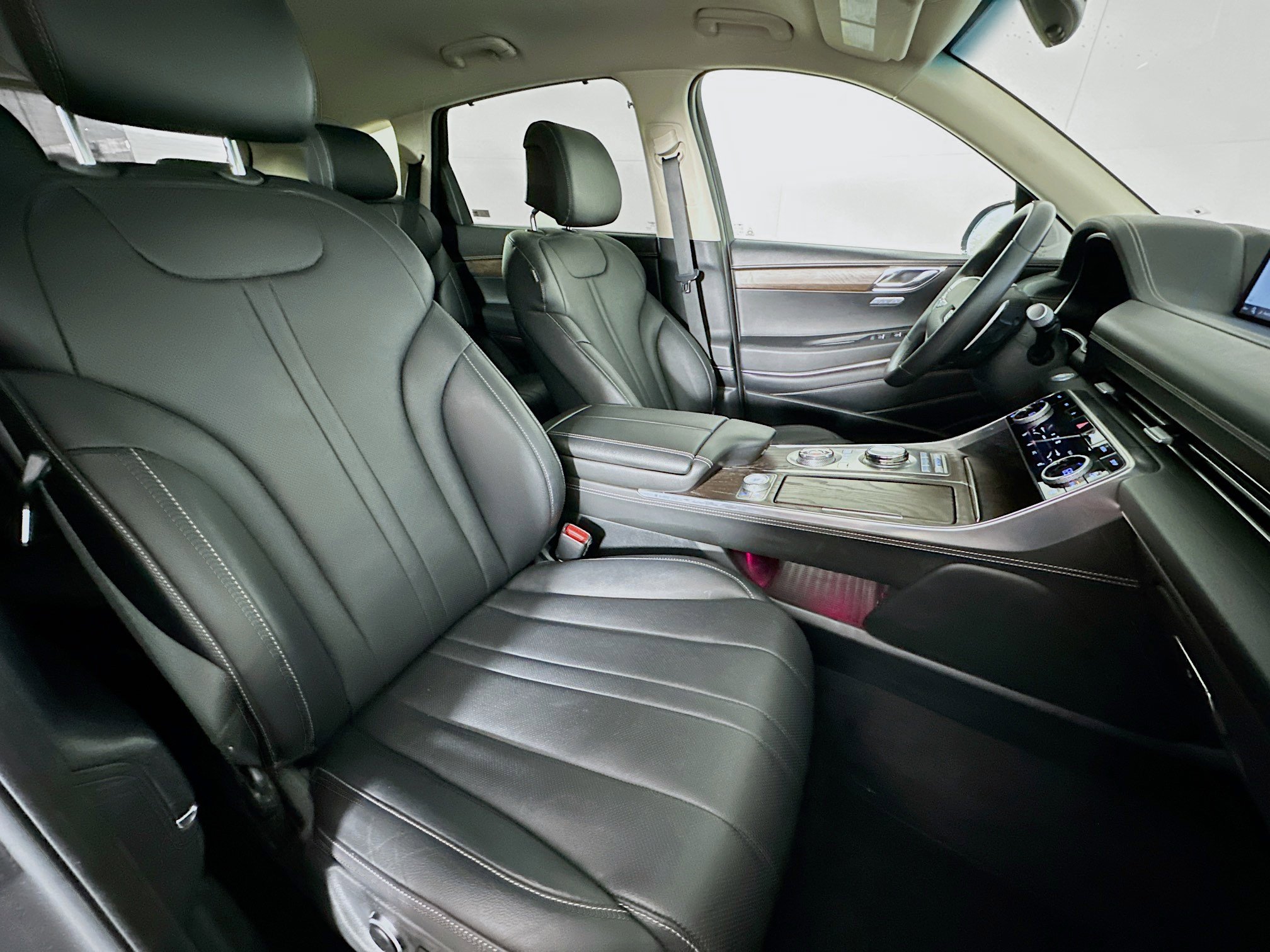 Used 2024 Genesis GV80 2.5T image 31