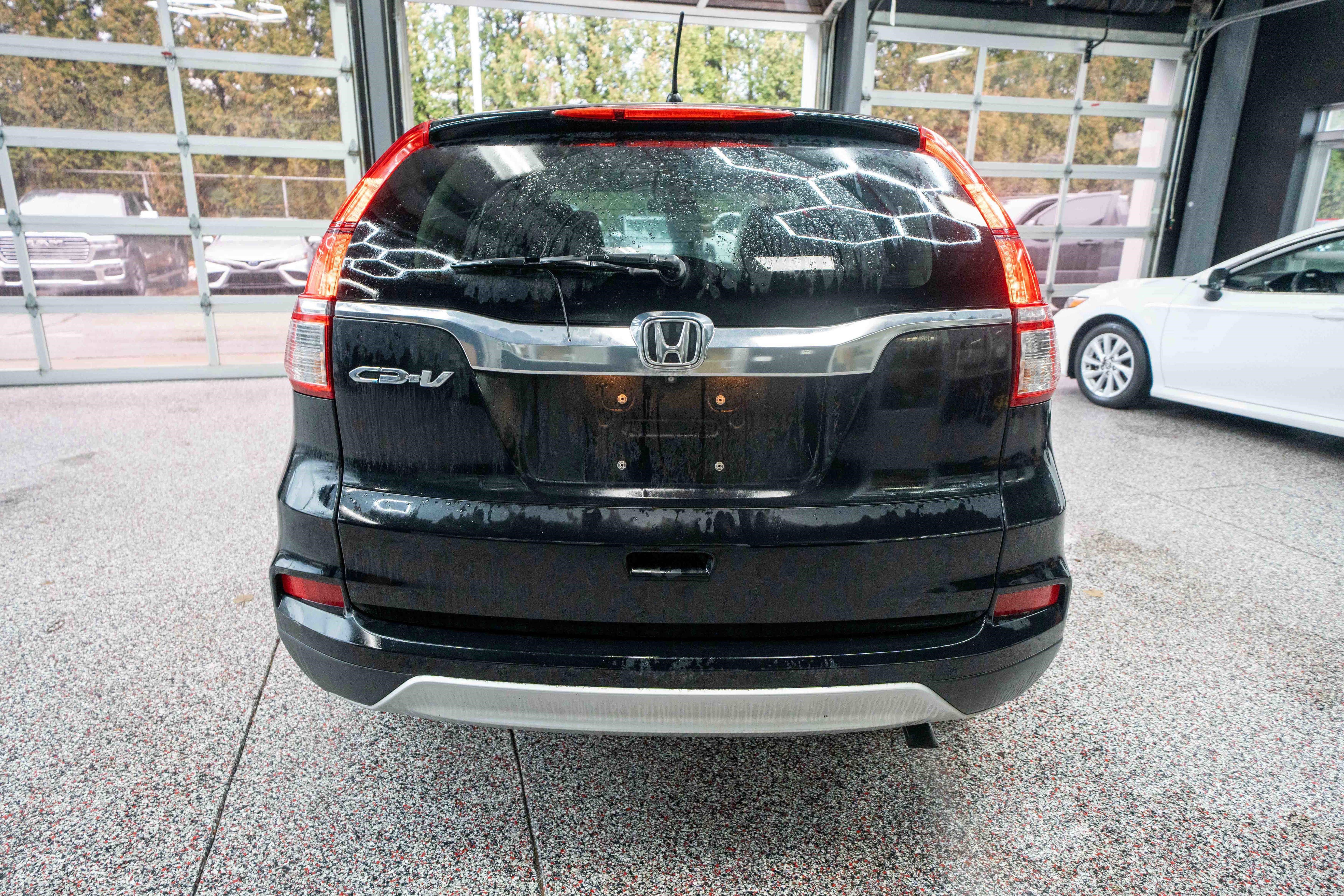 Used 2015 Honda CR-V EX image 3