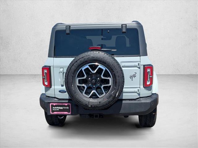 Used 2024 Ford Bronco Outer Banks image 8