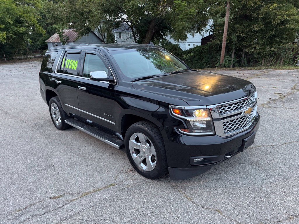 Used 2018 Chevrolet Tahoe LT w/ LT Signature Package AWD/4WD image 3