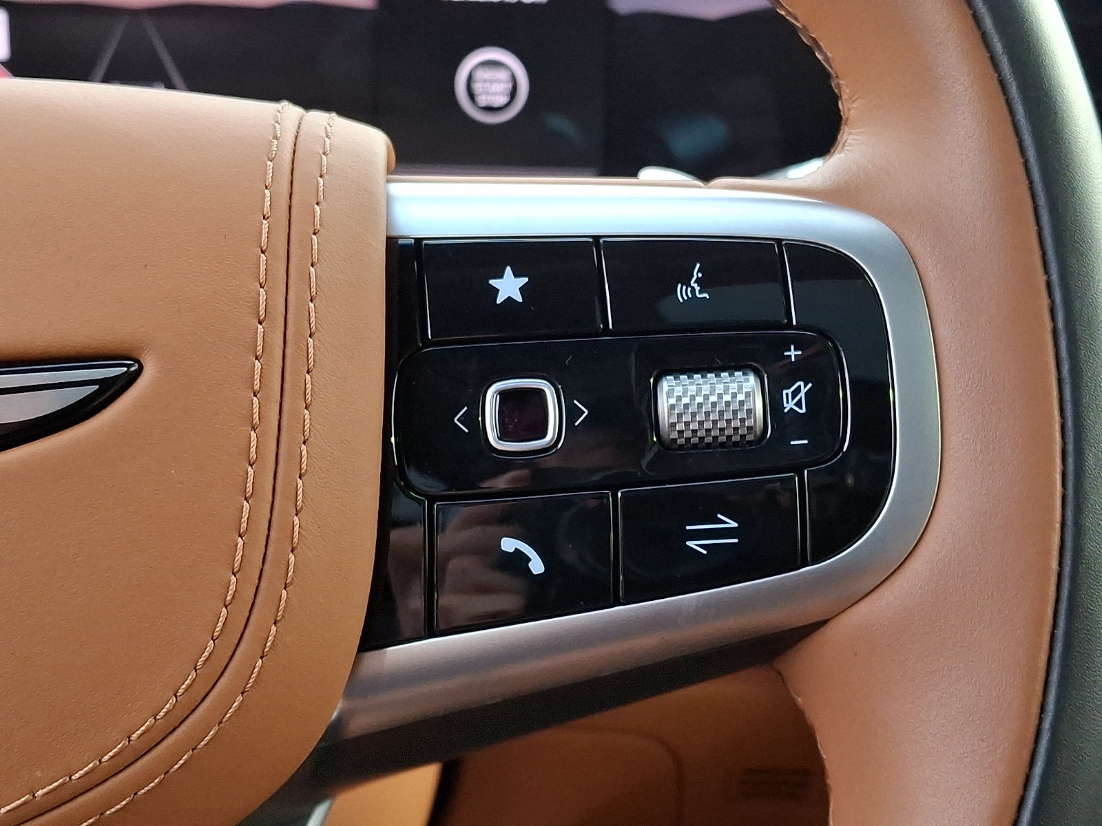 Certified 2025 Genesis GV80 3.5T Prestige AWD/4WD image 24