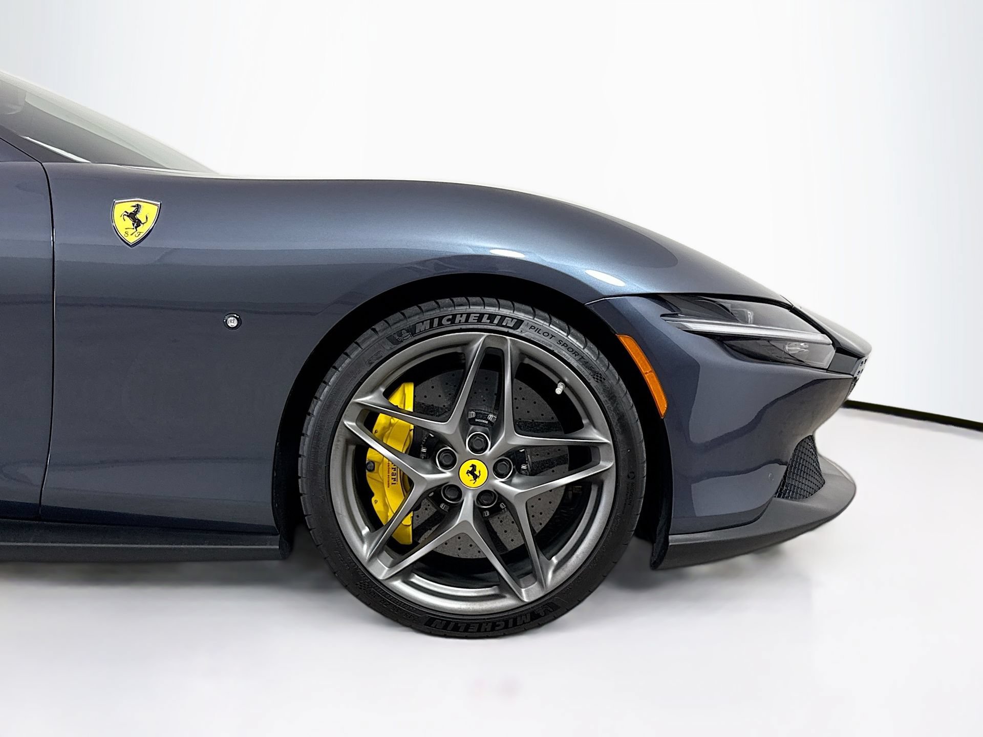 Certified 2021 Ferrari Roma RWD image 28