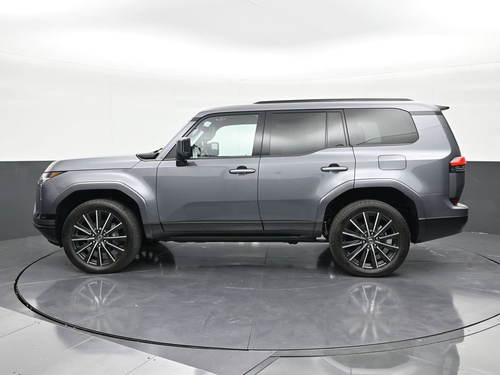 Used 2024 Lexus GX 550 w/ Cold Area Package image 2