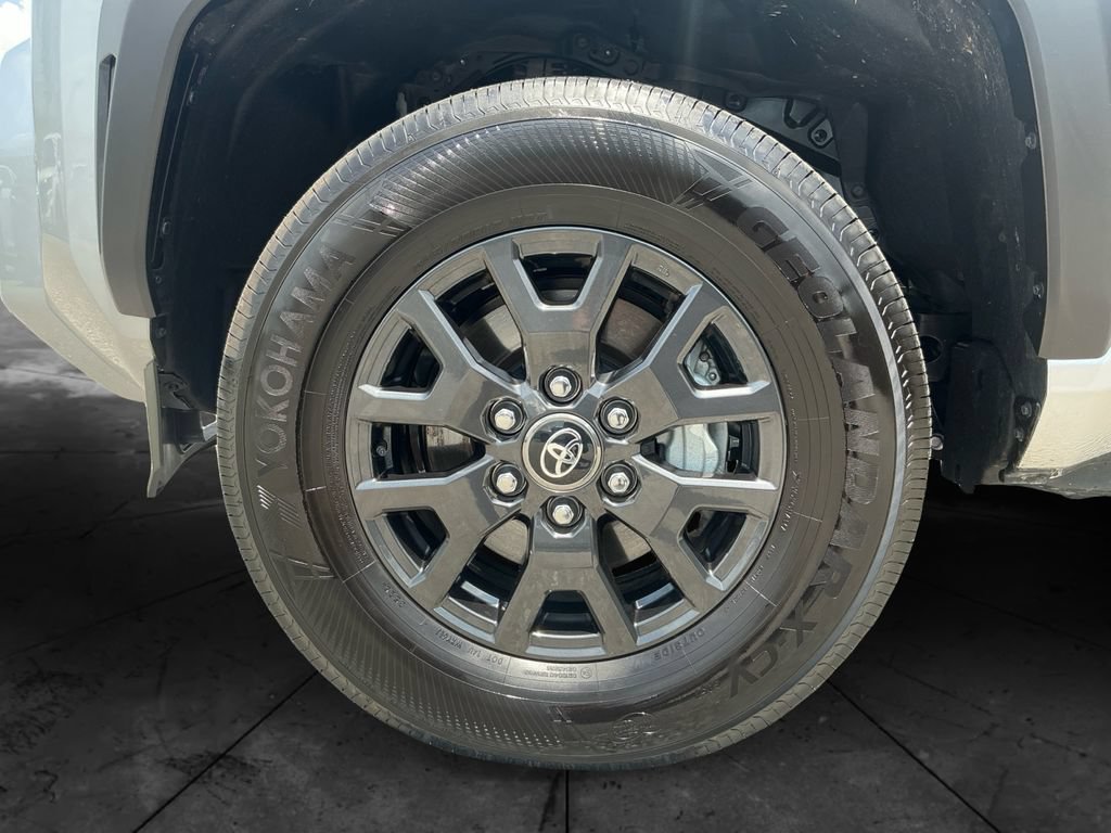Certified 2026 Toyota 4Runner SR5 AWD/4WD image 16