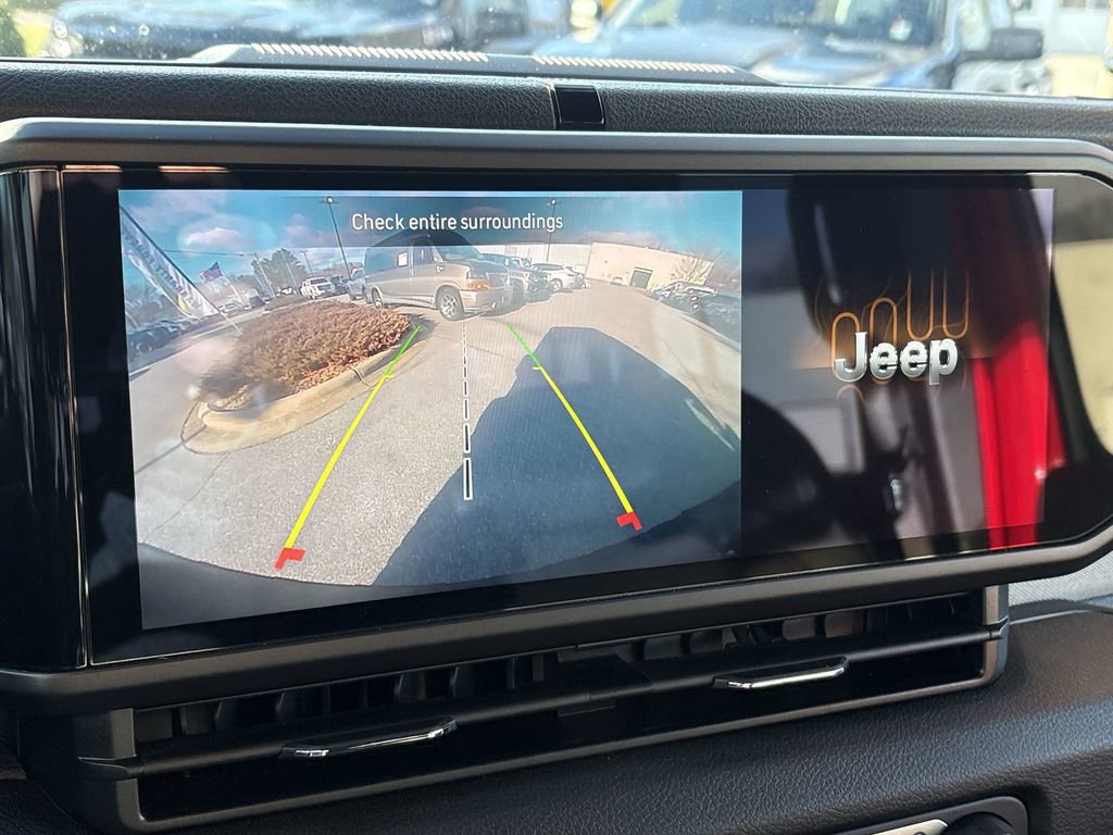 Used 2024 Jeep Wrangler Willys image 17