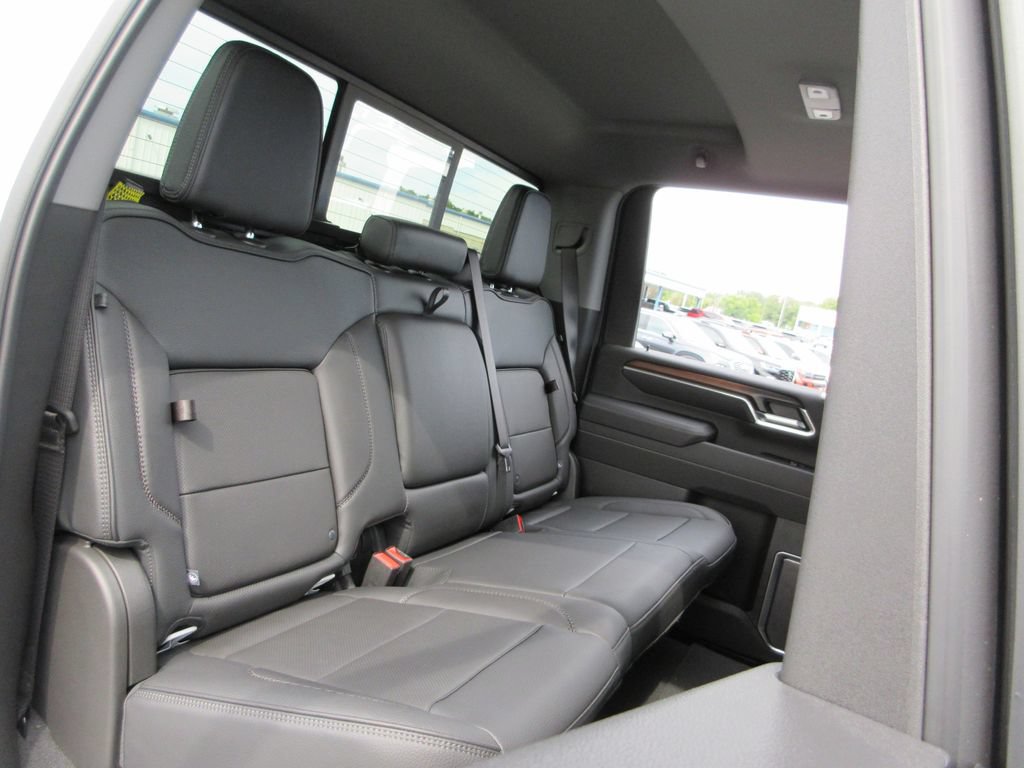 Used 2025 GMC Sierra 2500 Denali w/ Denali Reserve Package AWD/4WD image 28
