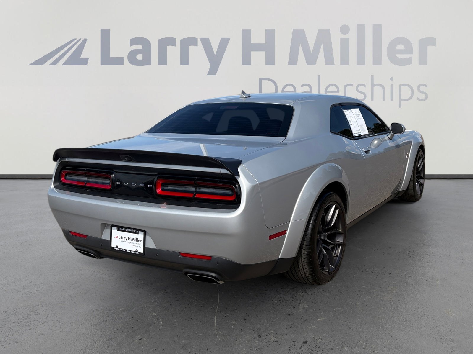 Used 2021 Dodge Challenger R/T Scat Pack RWD image 6