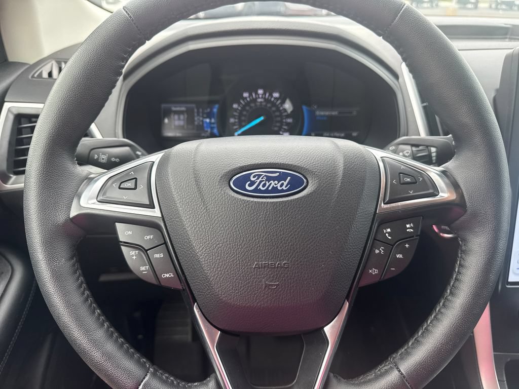Used 2024 Ford Edge SEL w/ Convenience Package AWD/4WD image 10