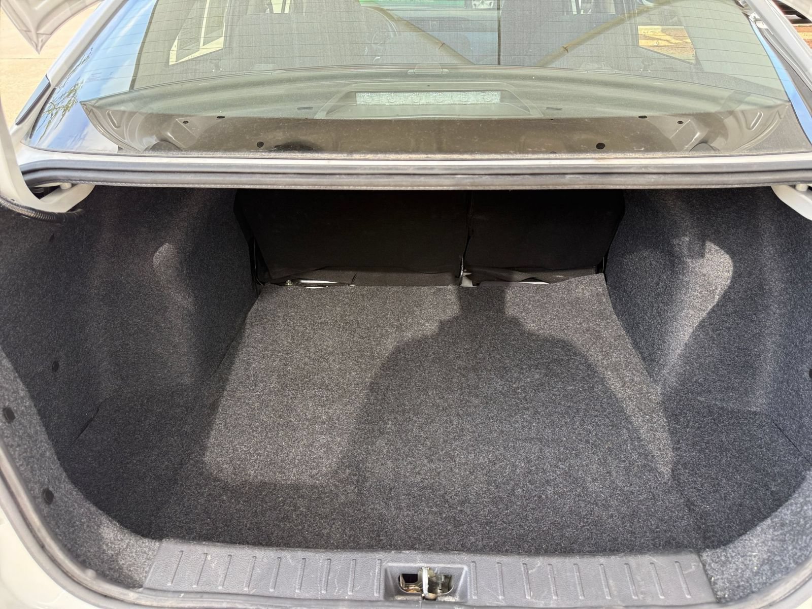 Used 2025 Nissan Versa SV FWD image 26