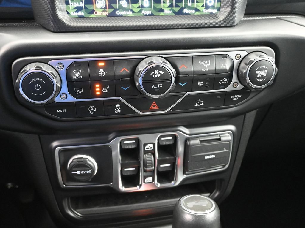 Used 2023 Jeep Wrangler Altitude image 20
