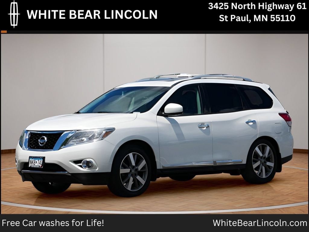 Used 2015 Nissan Pathfinder Platinum w/ Family Entertainment Package AWD/4WD image 1