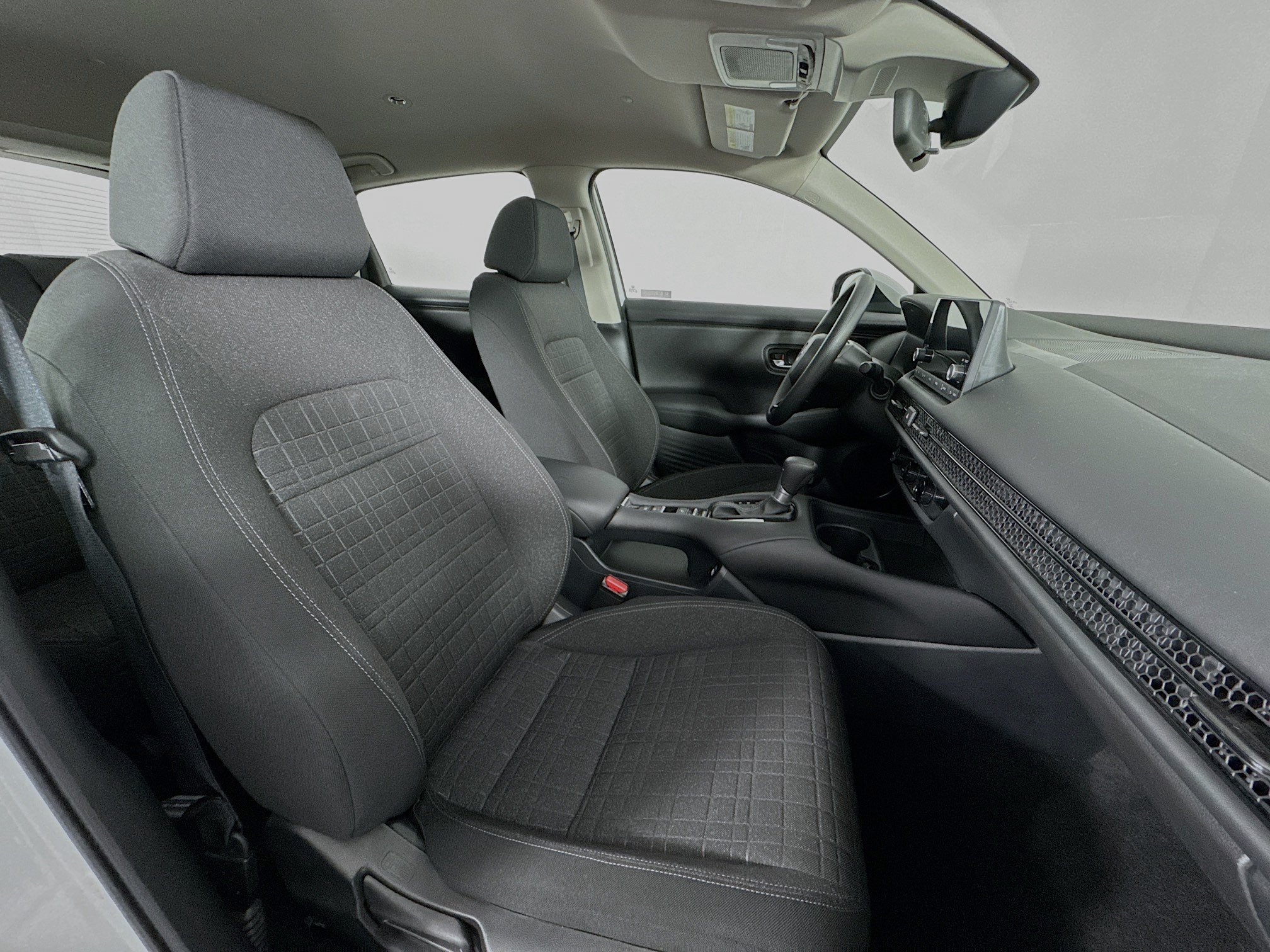 Certified 2023 Honda HR-V LX image 25