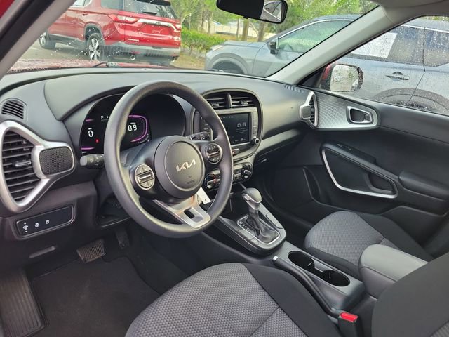 Used 2024 Kia Soul LX FWD image 12