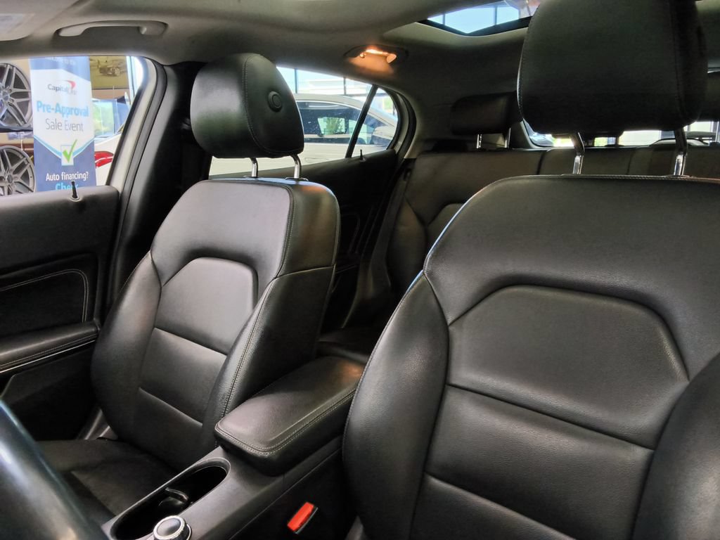 Used 2015 Mercedes-Benz GLA 250 4MATIC image 14