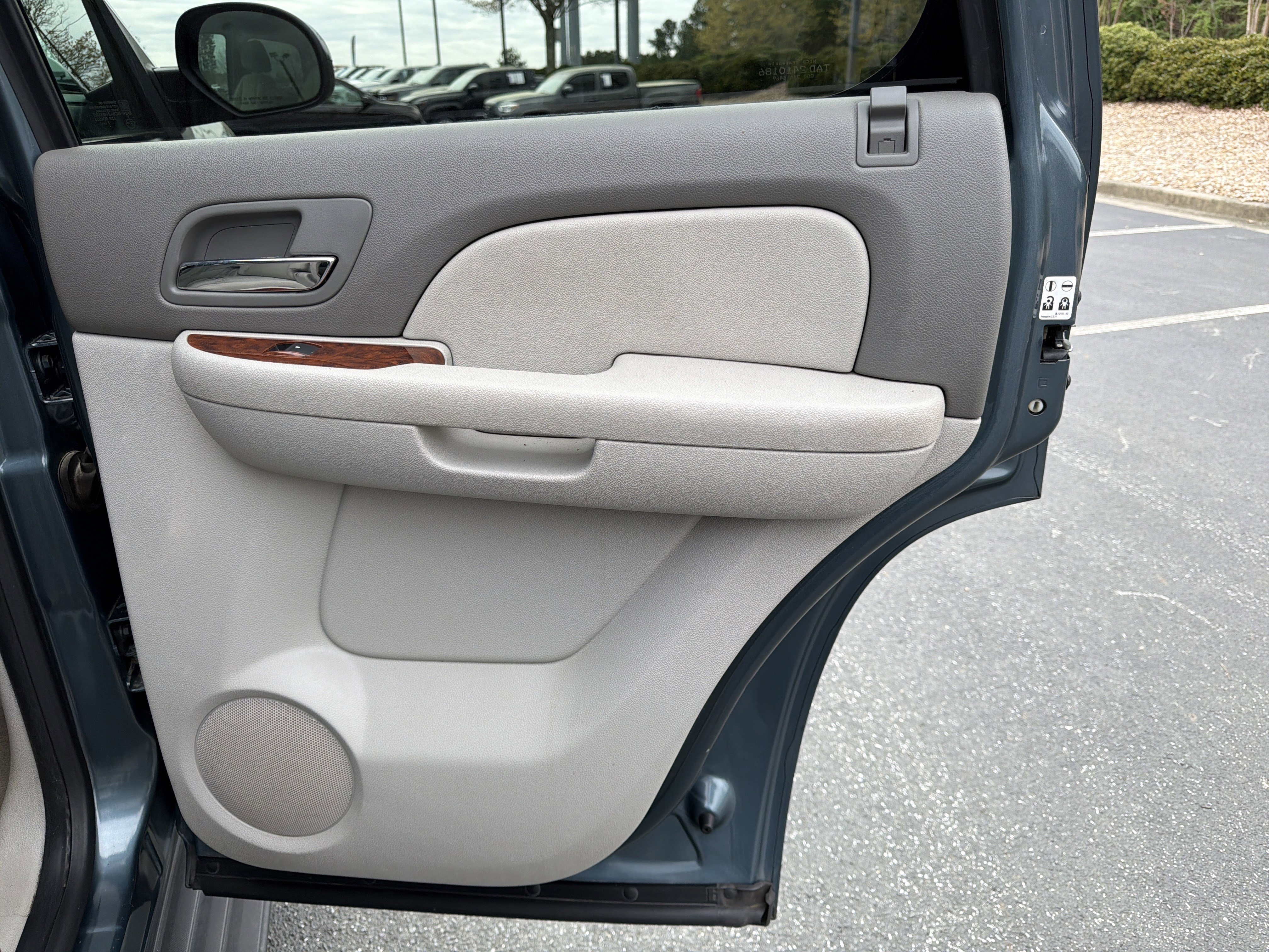 Used 2008 Chevrolet Tahoe LT w/ Convenience Package 1 image 17