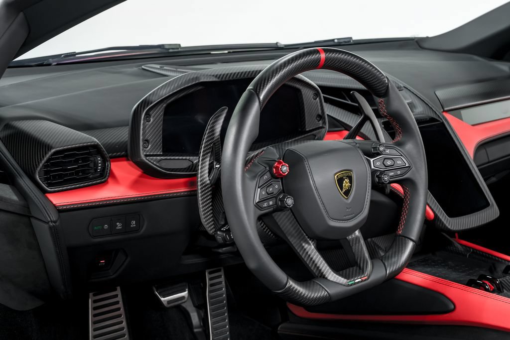 Used 2024 Lamborghini Revuelto AWD/4WD image 12