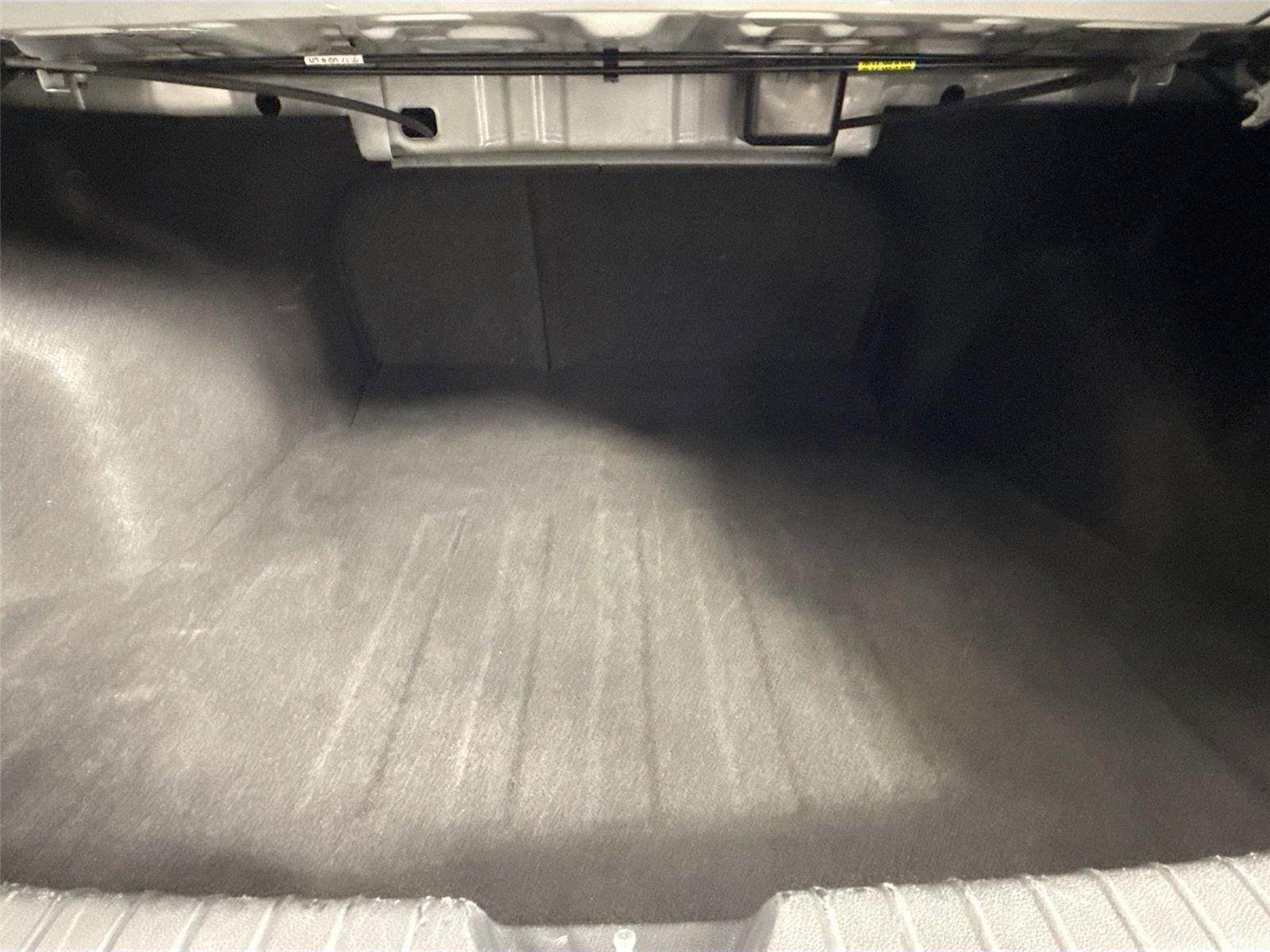 Used 2018 Kia Optima S image 32