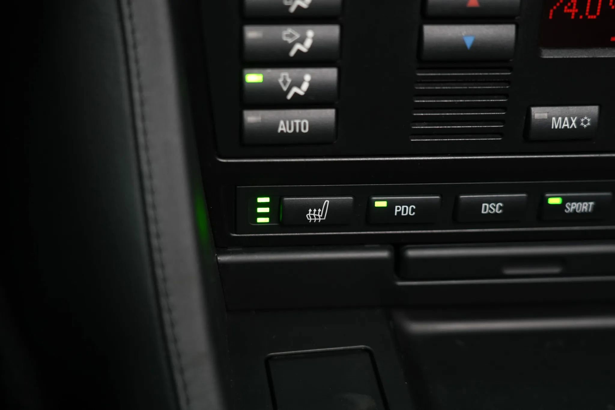 Used 2003 BMW M5 image 54