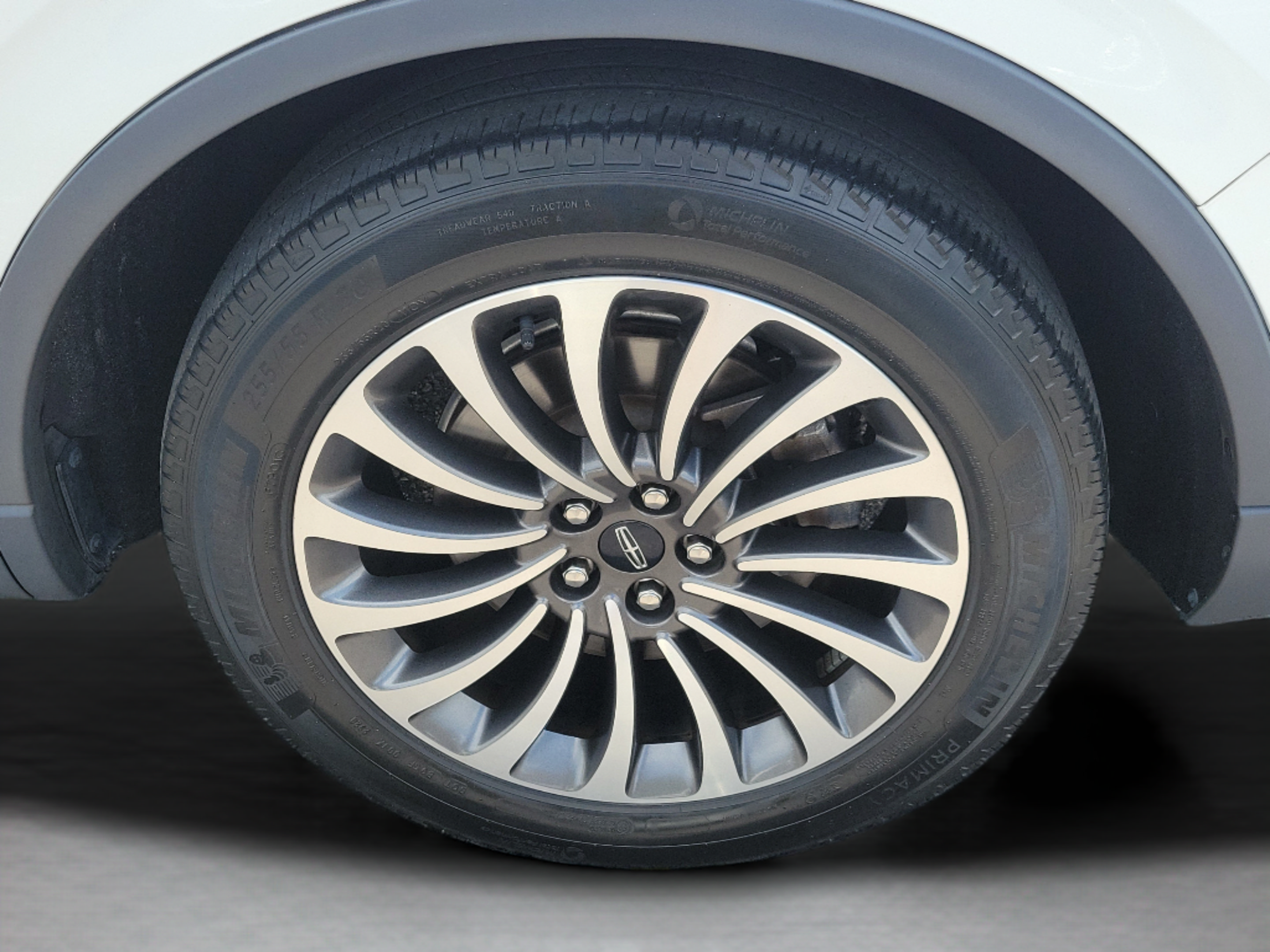 Used 2020 Lincoln Aviator Reserve RWD image 30