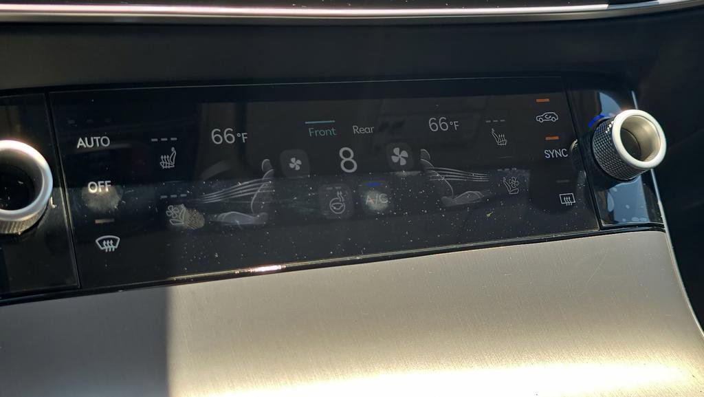 New 2026 Genesis GV70 2.5T Advanced AWD/4WD image 24
