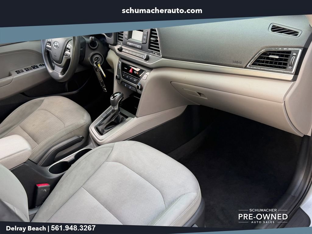 Used 2017 Hyundai Elantra SE FWD image 17