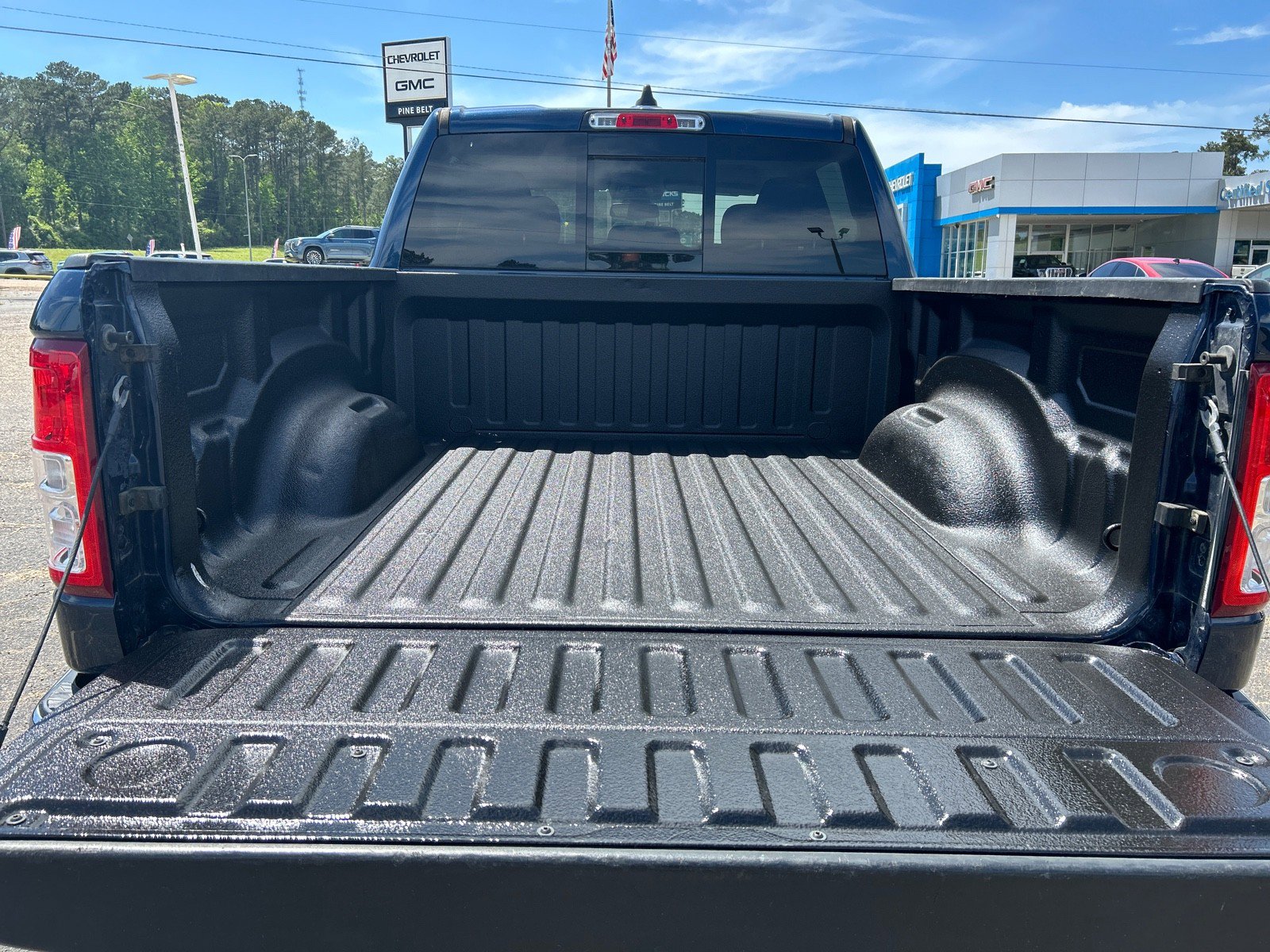 Used 2019 RAM 1500 Big Horn AWD/4WD image 7