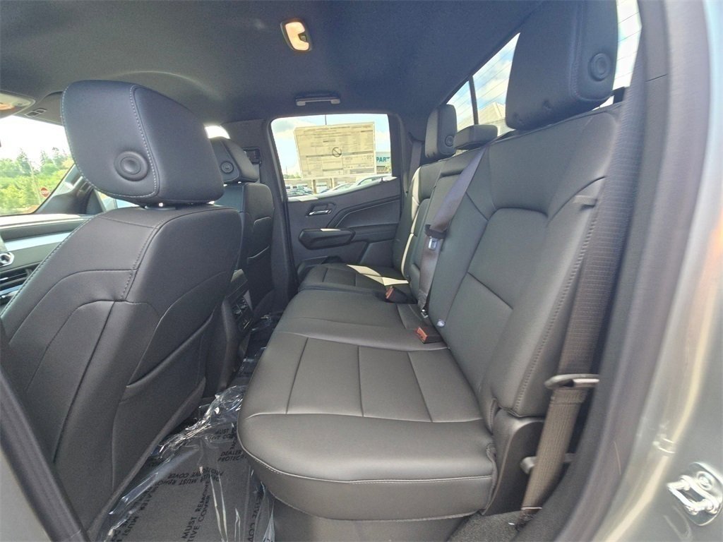 New 2025 Chevrolet Colorado LT w/ LT Convenience Package image 3